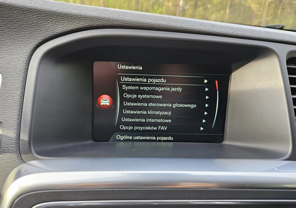 Volvo V60 cena 39900 przebieg: 291000, rok produkcji 2014 z Łomianki małe 529
